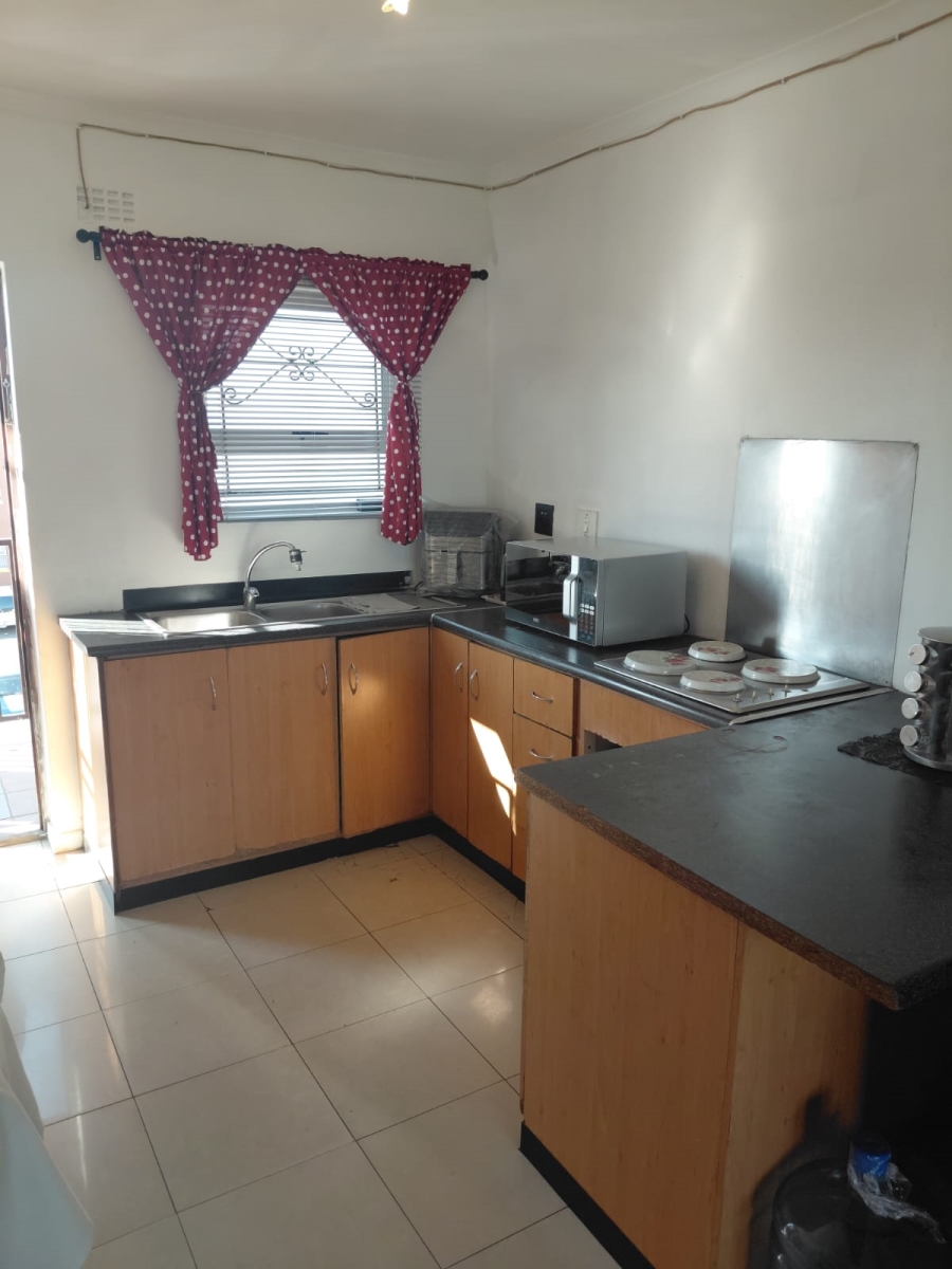 2 Bedroom Property for Sale in Paarl East Western Cape